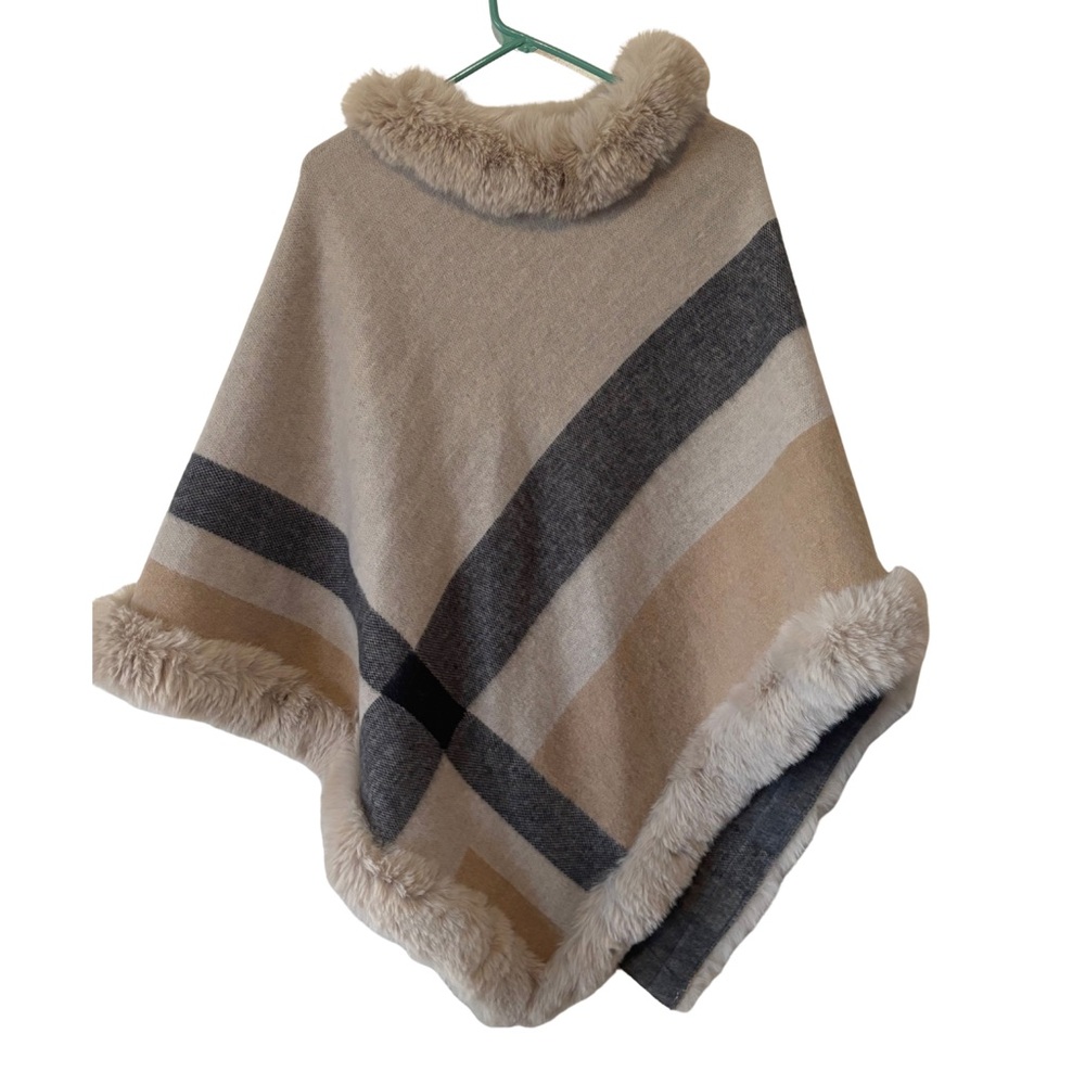 C & D Beige and Gray Poncho Cape with Faux Fur Trim